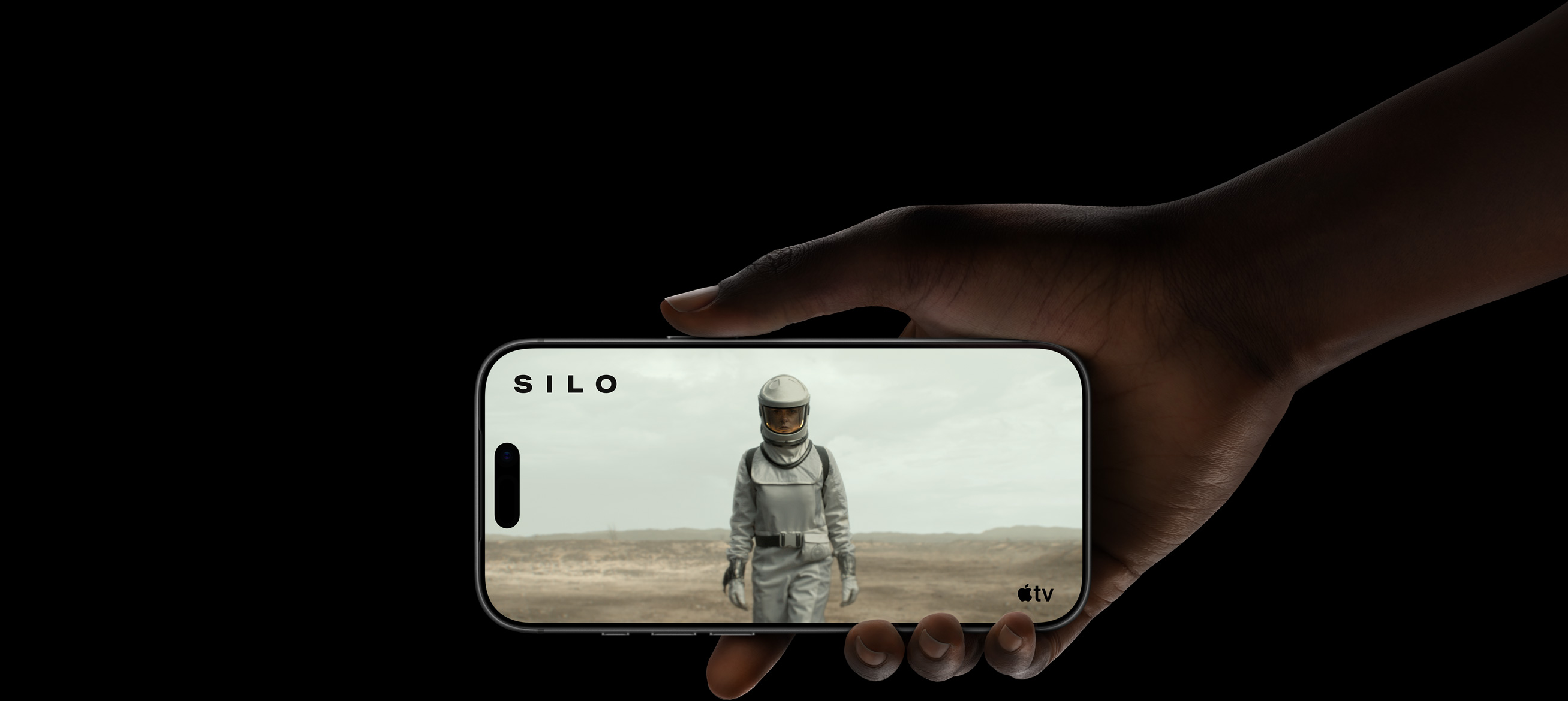 En scene fra Apple TV+-serien Silo viser den lange batteritiden på iPhone 17 Pro.