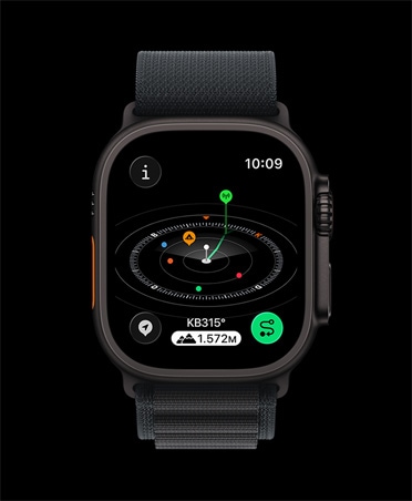 Apple Watch Ultra 3, siyah renk, titanyum kasa, Pusula uygulaması, işaretli ara noktalar, kordon, siyah Alpine Loop